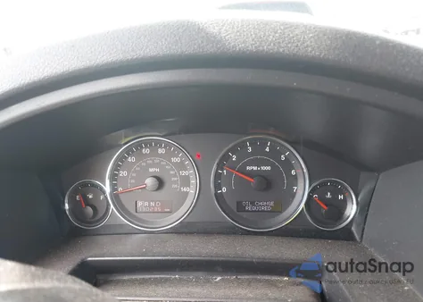 2008 Jeep Commander Sport z USA, uszkodzony, nr VIN 1J8HG48K98C142796